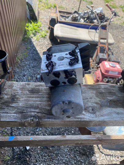 Блок ABS 8E0614111T