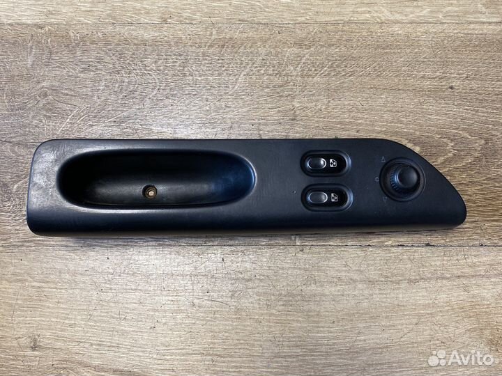 Renault laguna 1 блок кнопок стеклоподъёмников