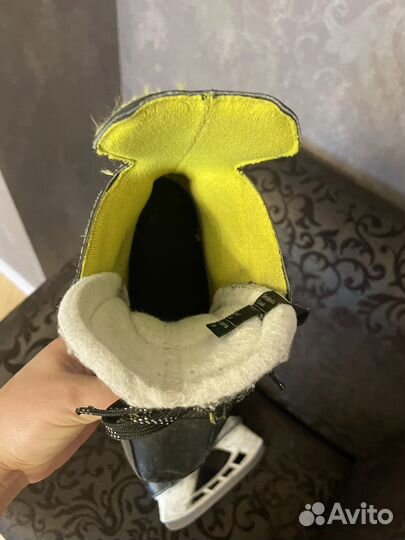 Хоккейные коньки bauer