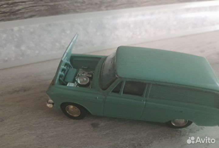 Автомобиль Москвич 434 1/43