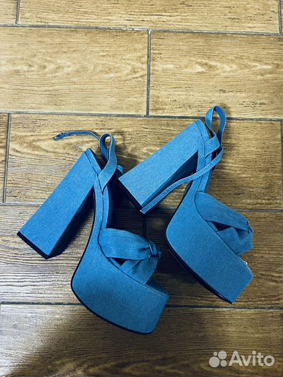 Босоножки женские 39 размер