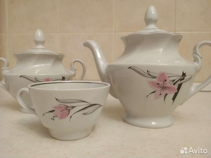 Сервиз чайный фарфоровый (Рига)