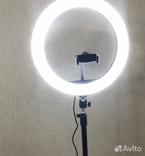 Кольцевая лампа