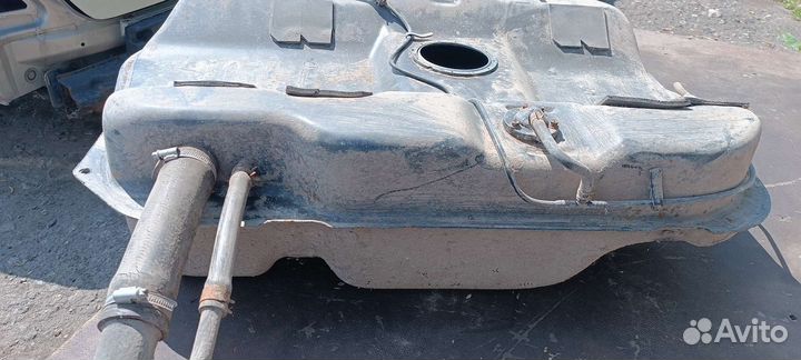 Бак топливный, бензобак Киа Спектра