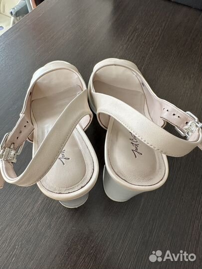 Босоножки женские 40 размер