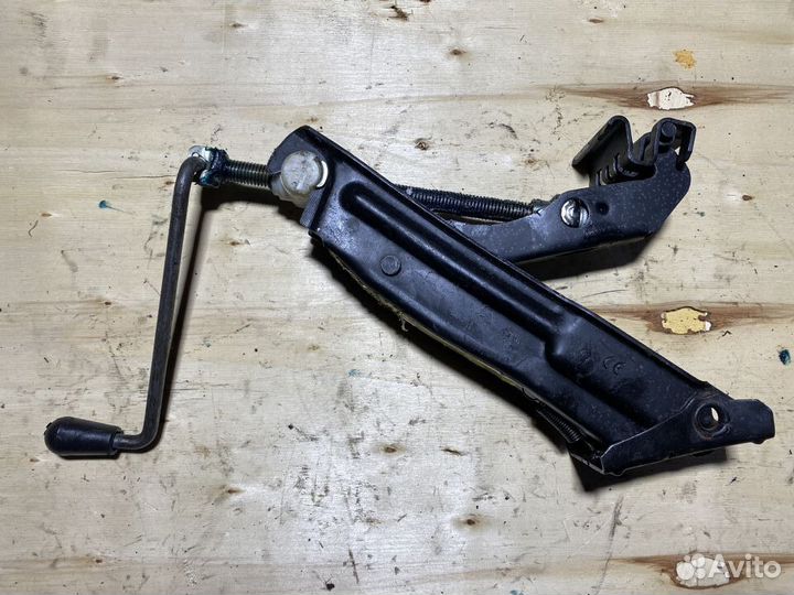 Домкрат штатный Skoda Fabia 1 Арт. 77428