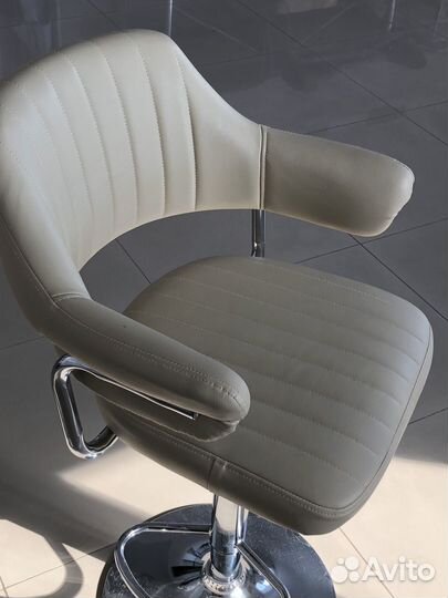 Стул для мастера бу