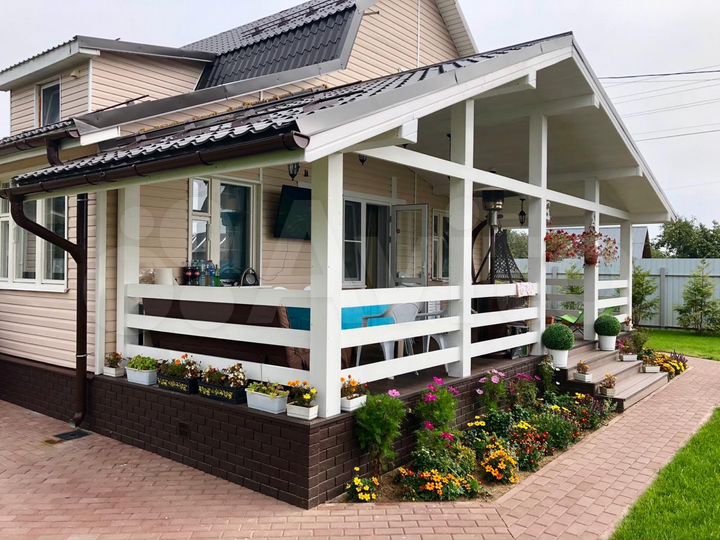 Дом 160 м² на участке 9 сот.