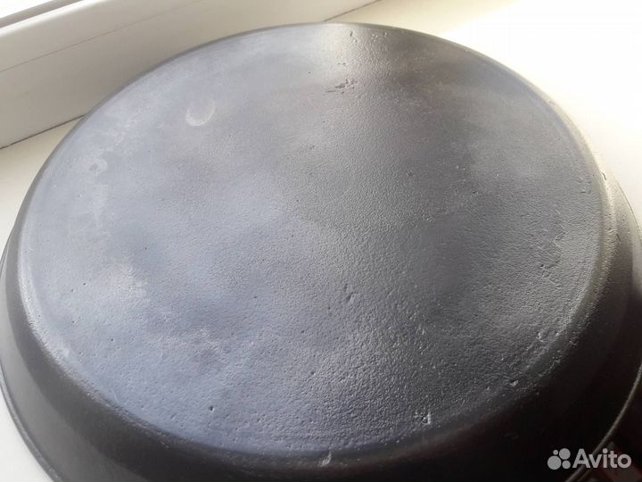 Толстостенная сковорода