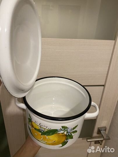 Кастрюля эмалированная бу