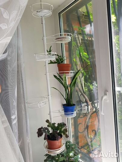 Подставка для цветов на подоконник