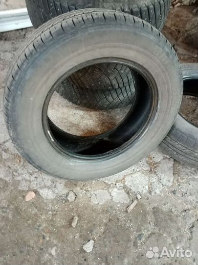 Bridgestone B-style EX 205/65 R15