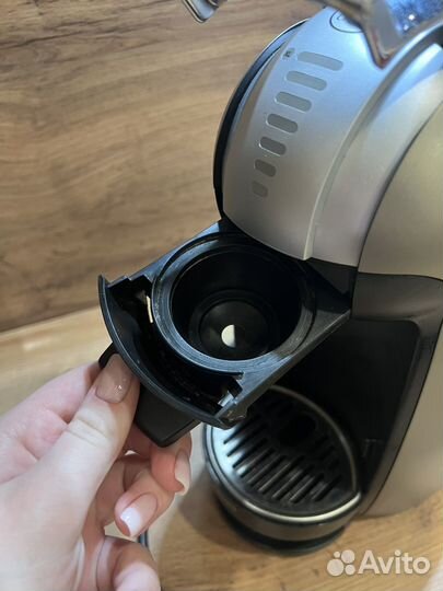 Капсульная кофе машина dolce gusto