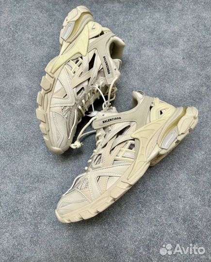 Кроссовки Balenciaga Track 2