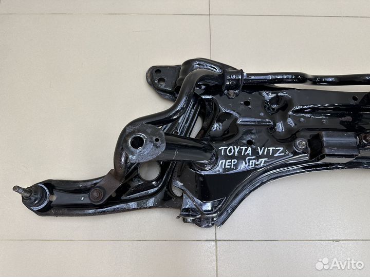 Подрамник передний Toyota Vitz 1