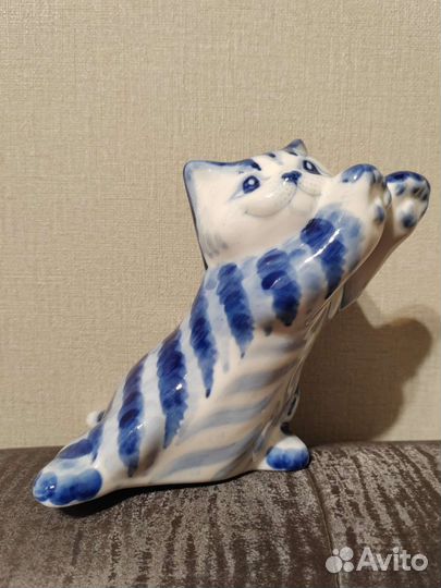 Фигурки животных гжель