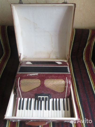 Продаю старые аккордеоны и баяны