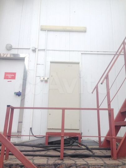 Здание 5958.3 м² + Участки