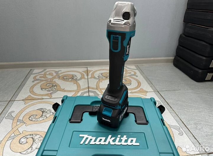 Аккумуляторная болгарка Makita 125мм (Арт.56729)