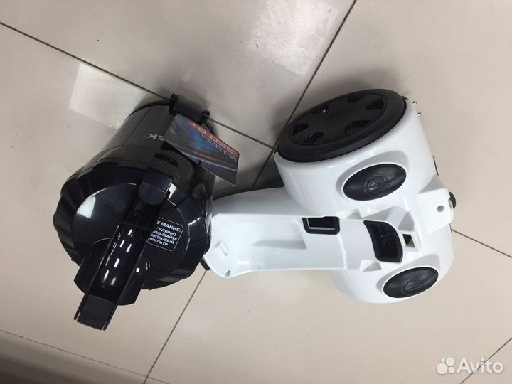 Пылесос Centek CT-2528 (2000 Вт) Новые