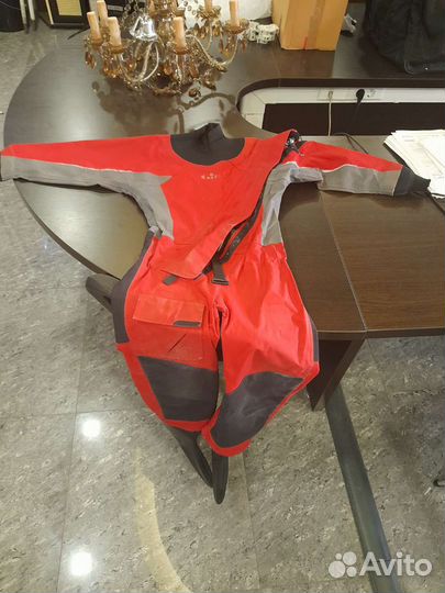 Сухой гидрокостюм Gill