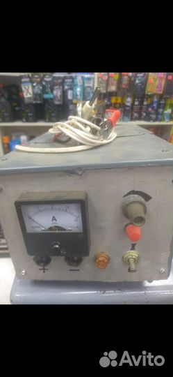 Зарядное устройство автомобильное