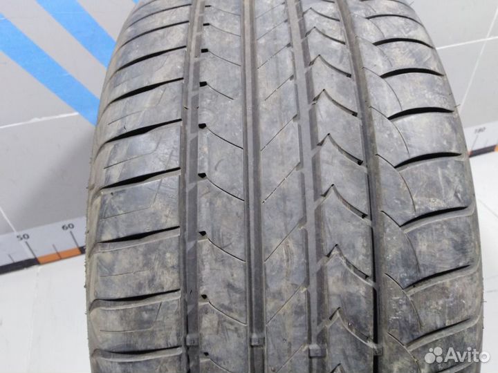 Goodyear EfficientGrip 275/40 R19