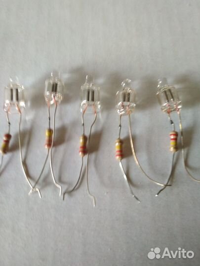 Неоновые лампочки.Есть лампы 6ф3п,3ц22с,6п36с,6п42