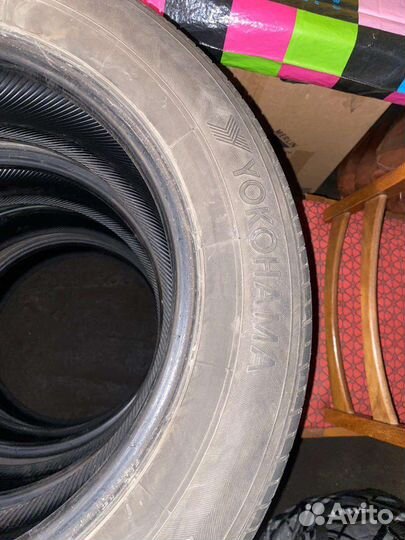 Yokohama BluEarth E70 215/60 R16