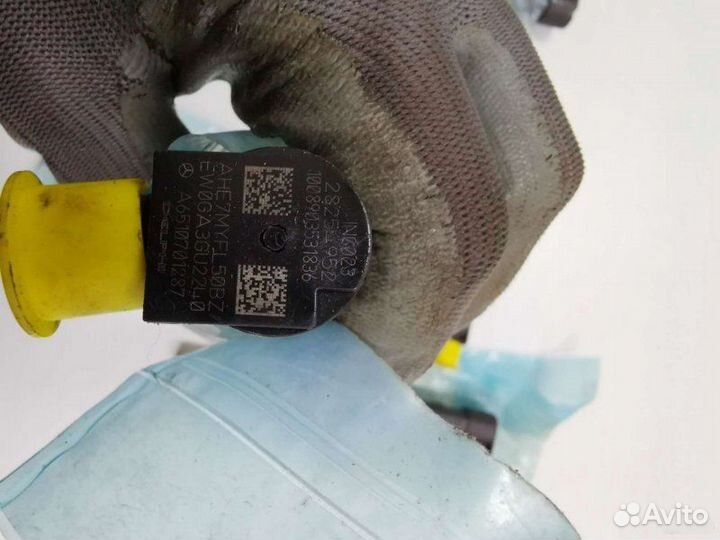 Форсунка топливная Mercedes-Benz C-Class W204