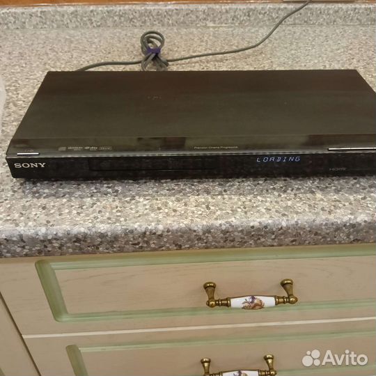 DVD плеер Sony DVP-NS728H