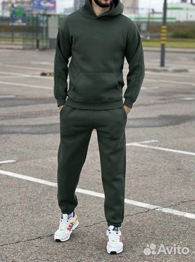 Мужской спортивный костюм Adidas