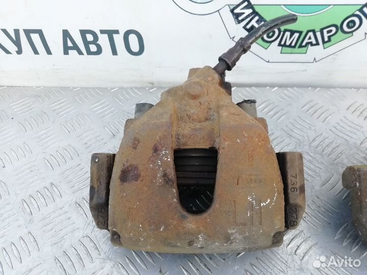 Суппорт тормозной передний Ford Focus 2 2009г