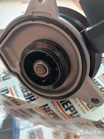 Помпа hepu P651 / 03C121004J/03C121004K 03C121004L