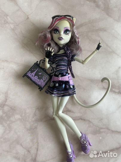 Монстер хай кетрин де мяу базовая