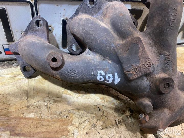 Выпускной коллектор Renault Logan 1.6 2008