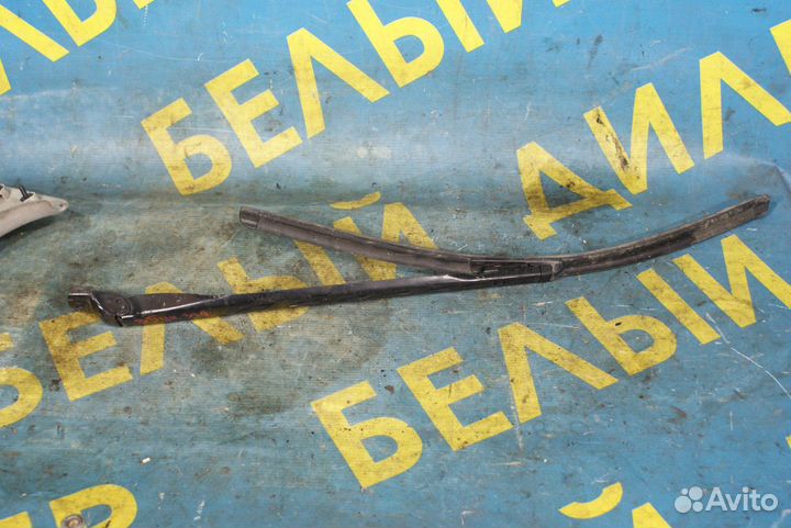 Поводок заднего дворника Volkswagen passat b5