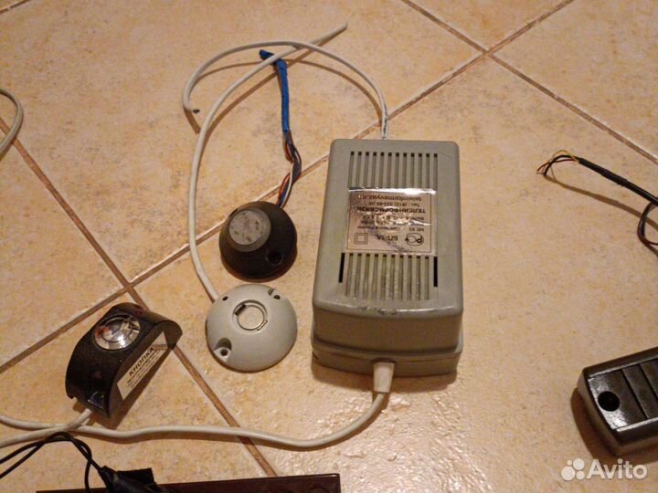 Вызывная панель Falcon Eye AVP-505U