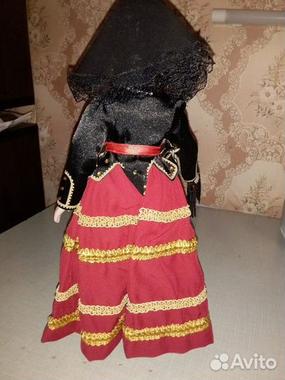 Кукла сувенирная