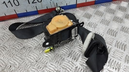 Ремень безопасности с пиропатроном сиденья передне