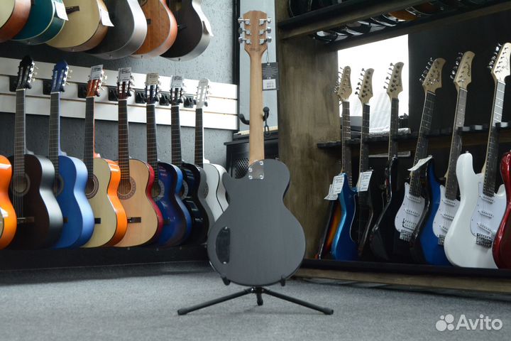 Электрогитара формы Les Paul