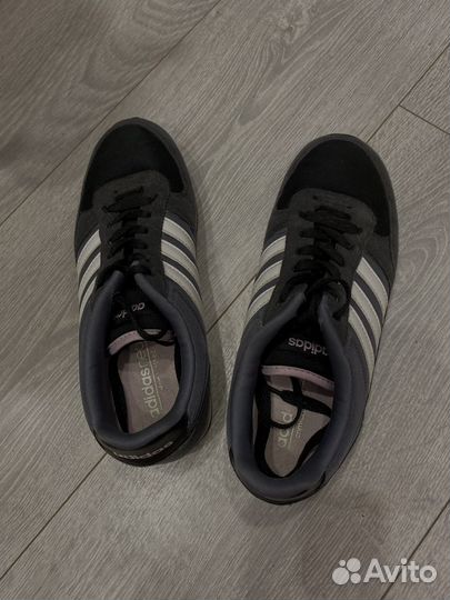 Кроссовки adidas