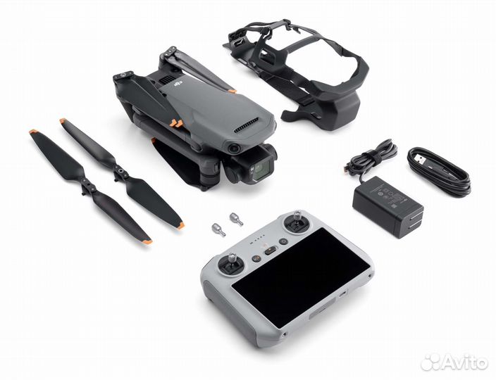 Квадрокоптер DJI Mavic 3 Classic RC новый