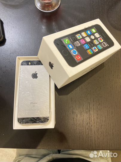 Телефон iPhone 5s