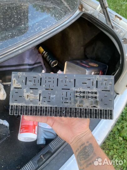 Блок предохранителей audi 80
