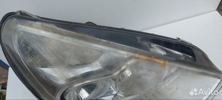 Фара галогеновая передняя правая Ford S-Max 1