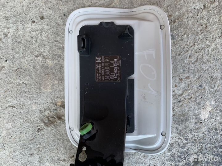 Лючок бензобака бмв ф01,ф02