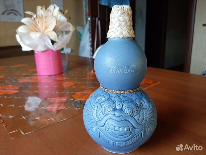 Бутылка Bali с крышкой из пробки