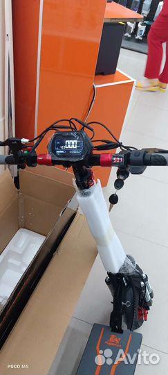 Электросамокат для взрослых с сиденьем. Новый