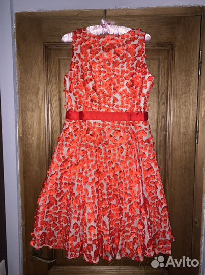 Коктейльное платье